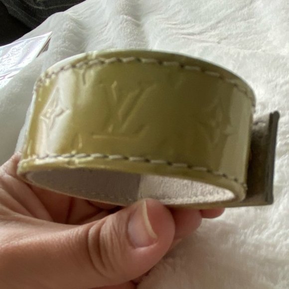 Louis Vuitton Luxury Light Green Monogram Gold Snap Bracelet comes with COA - Picture 3 of 14